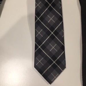 5/$25 Parsley black & grey tie. Reg width